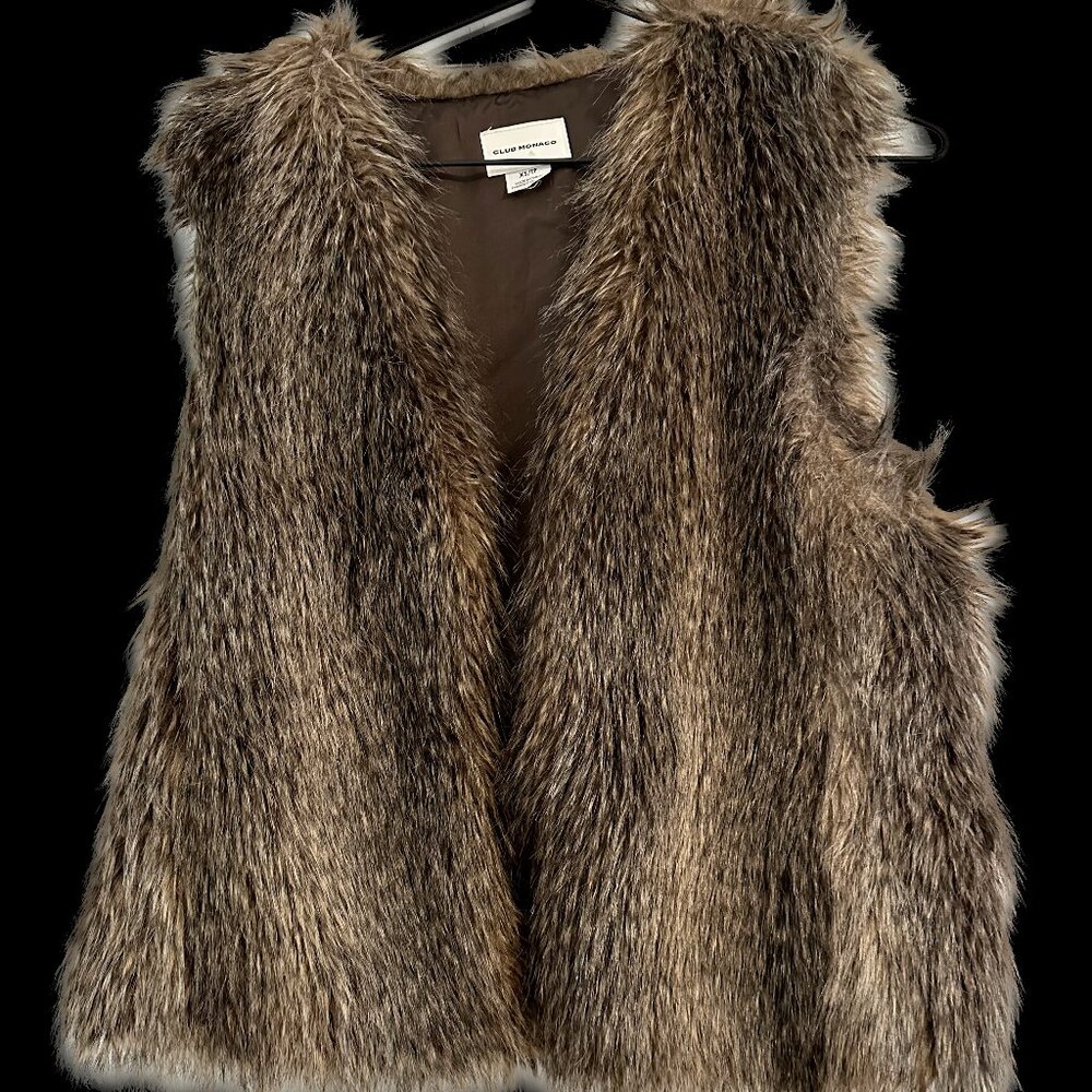 Club Monaco faux fur vest Size XS
